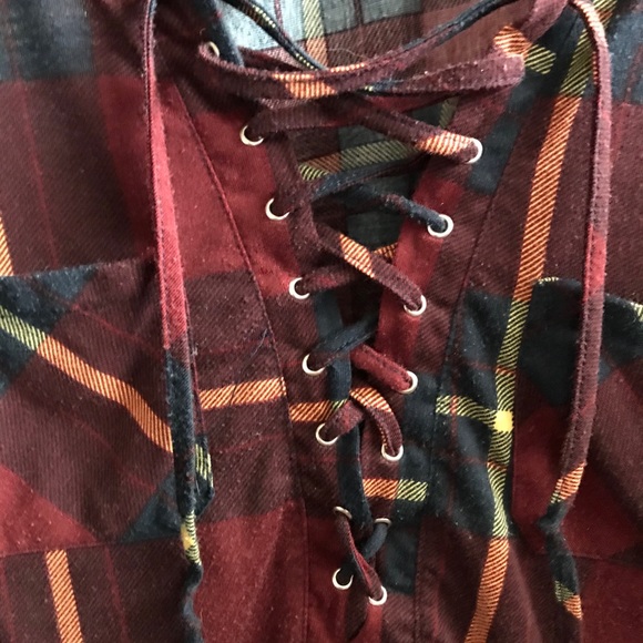 Plaid lace up shirt - Picture 2 of 2